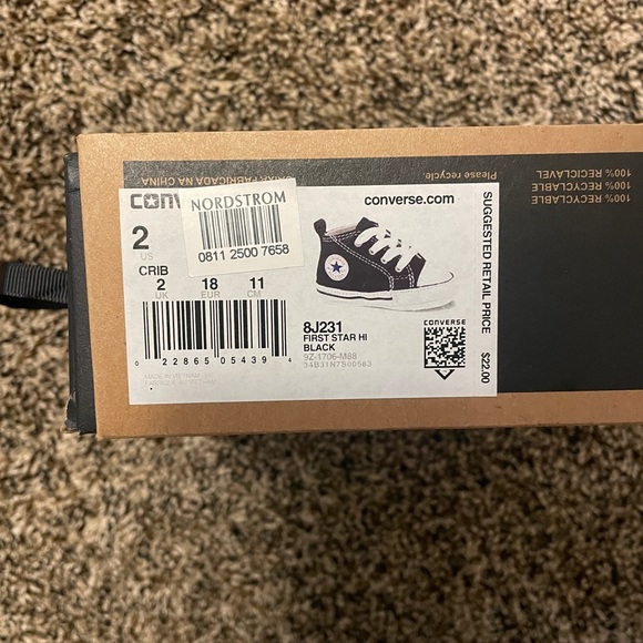 Baby converse size 2 - Picture 5 of 5